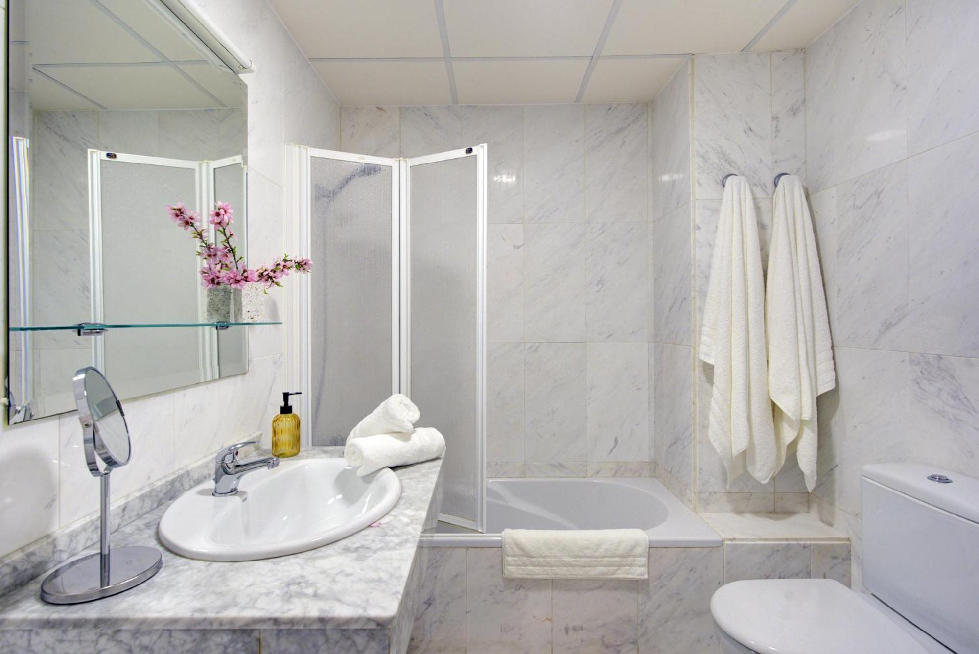 Comeback Noches De Blanco Saten Appartement Motril