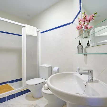Comeback Noches De Blanco Saten Motril Exterior photo
